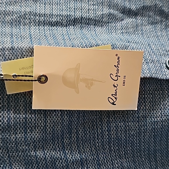 Robert Graham buttoned down. - Picture 3 of 11